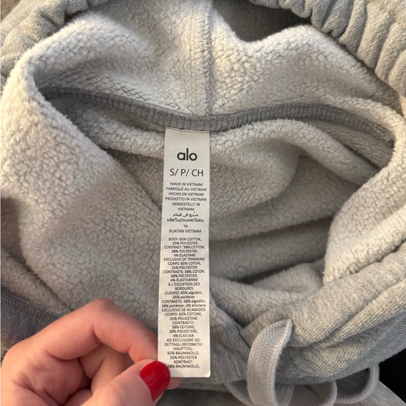 Alo Yoga Accolade Hoodie size small - Picture 8 of 9